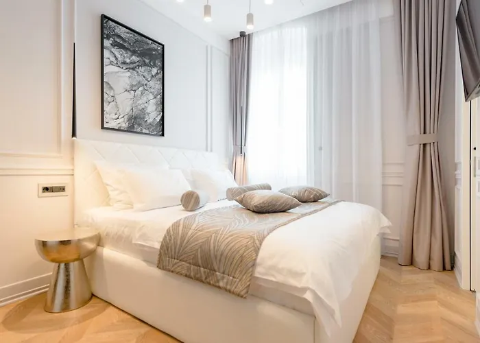 Pensionat Luxury L'avenue 4*