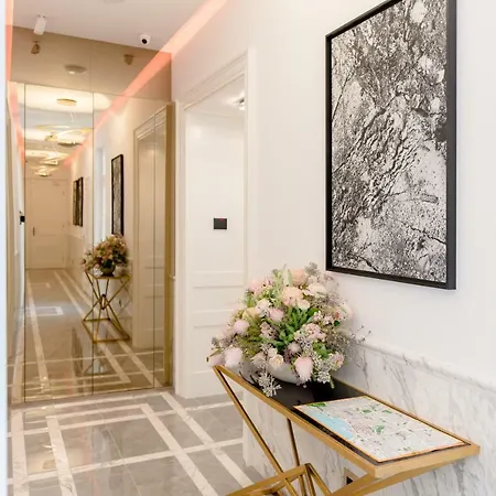 Luxury L'avenue